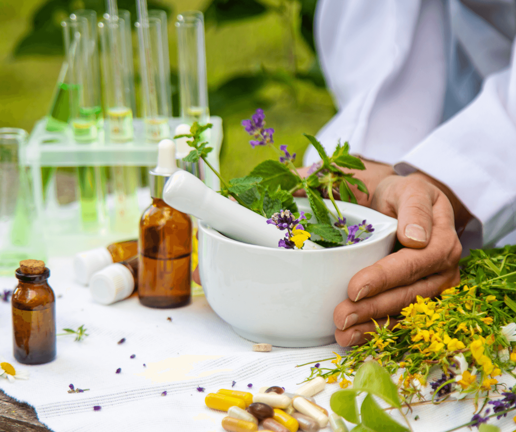Hitayu Clinic banner showing Ayurvedic setting